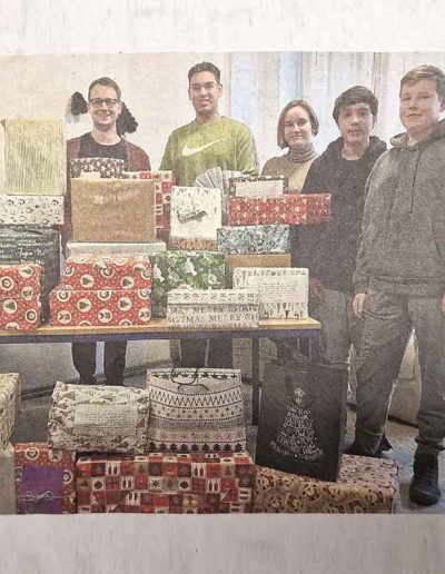 Schüler packen Geschenke für Bedürftige Wedel-Schulauer Tageblatt / 20.12.2023